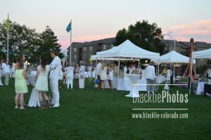 At sunset, the reception winds down and guests make their way to the dinner tent.