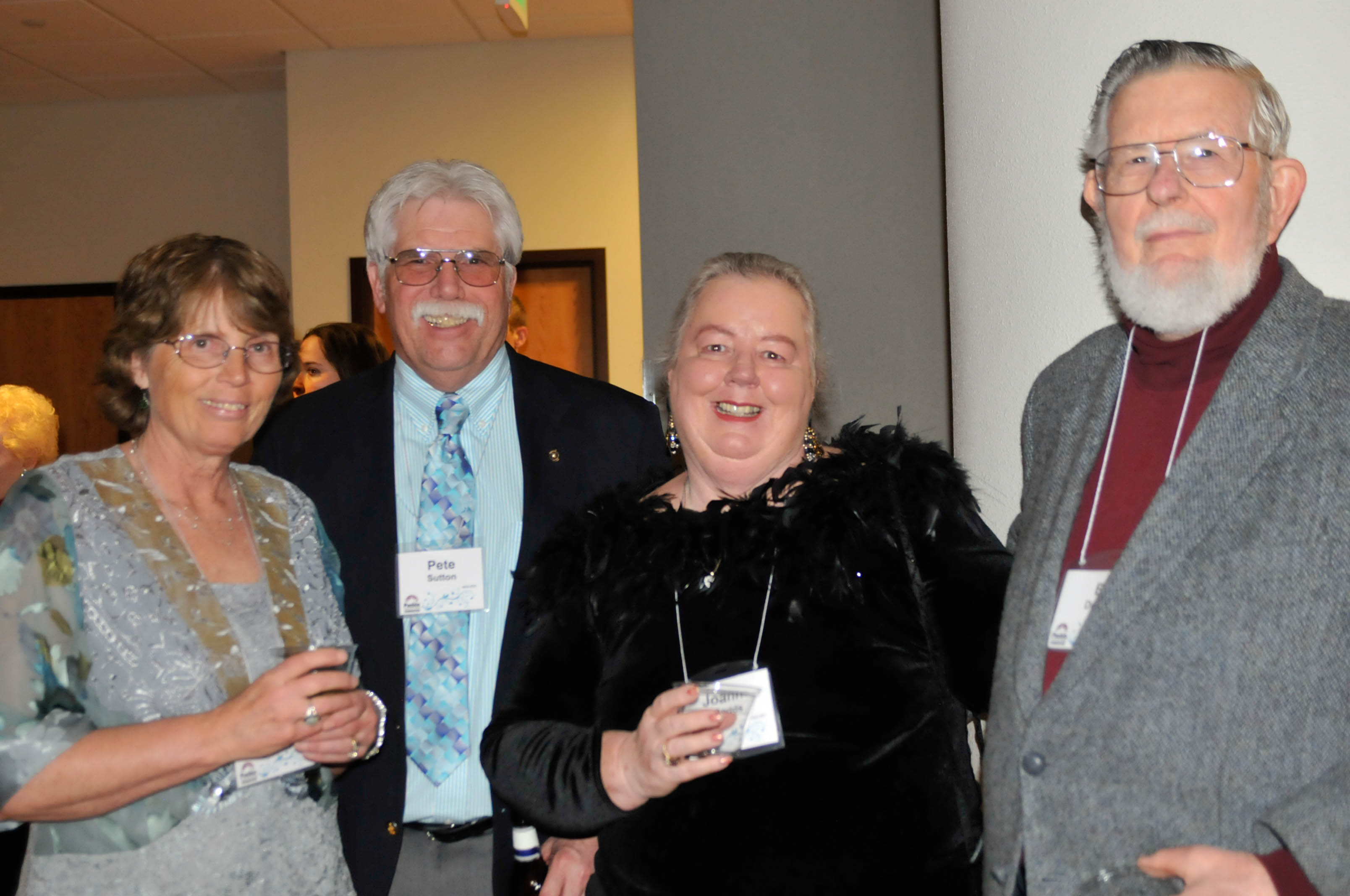 Melanie Phelps, left, Don Sutton, Joanne and Ed Dodds