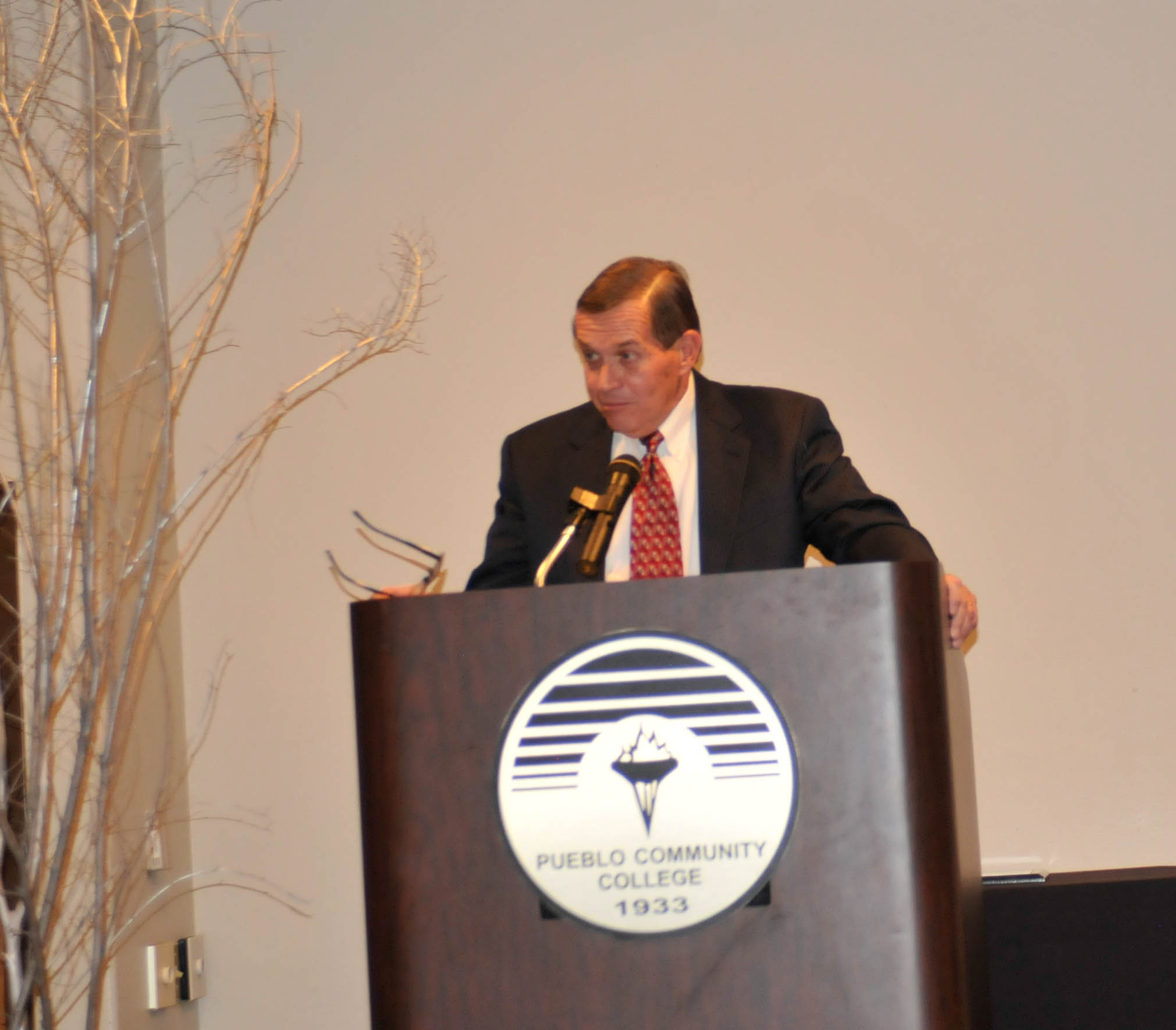 Pueblo attorney Don Banner greets the audience