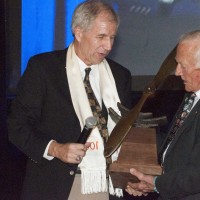 X Aldrin receives award_7527
