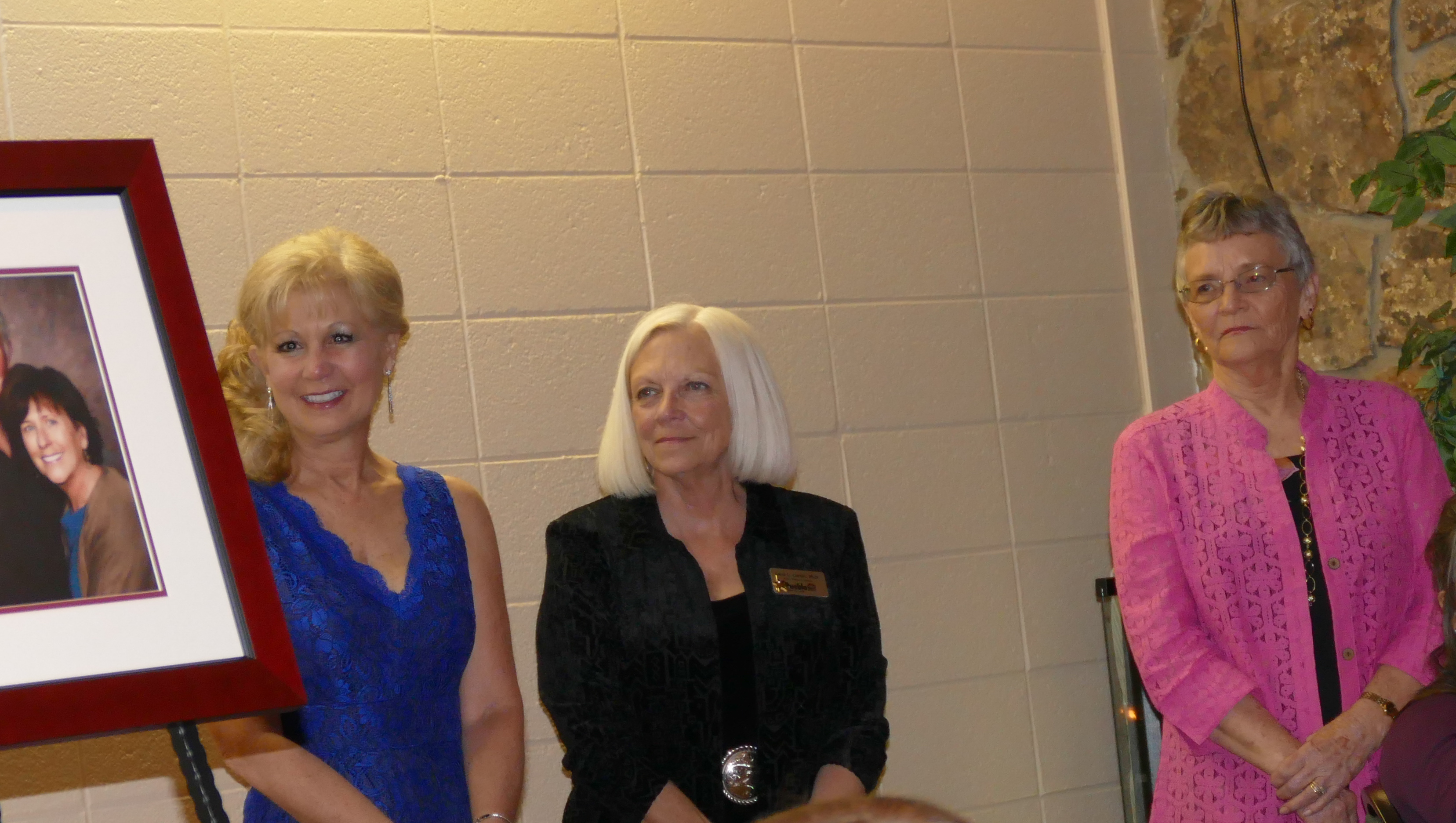 Dr Patty Erjavec Left Dr Lana Carter And Honoree Sandi Allen Listen