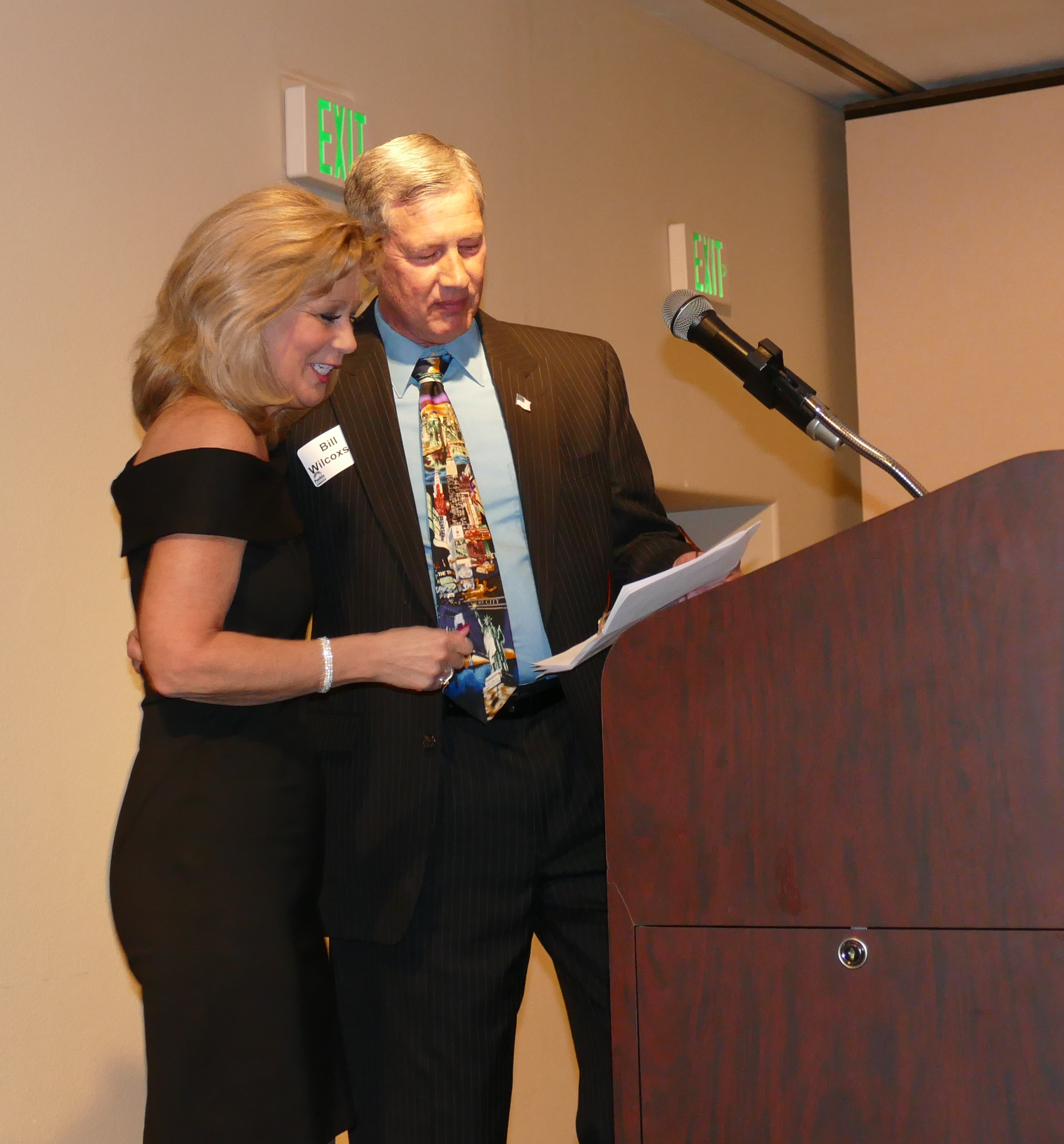 Dr Patty Erjavec And Honoree Bill Wilcoxson