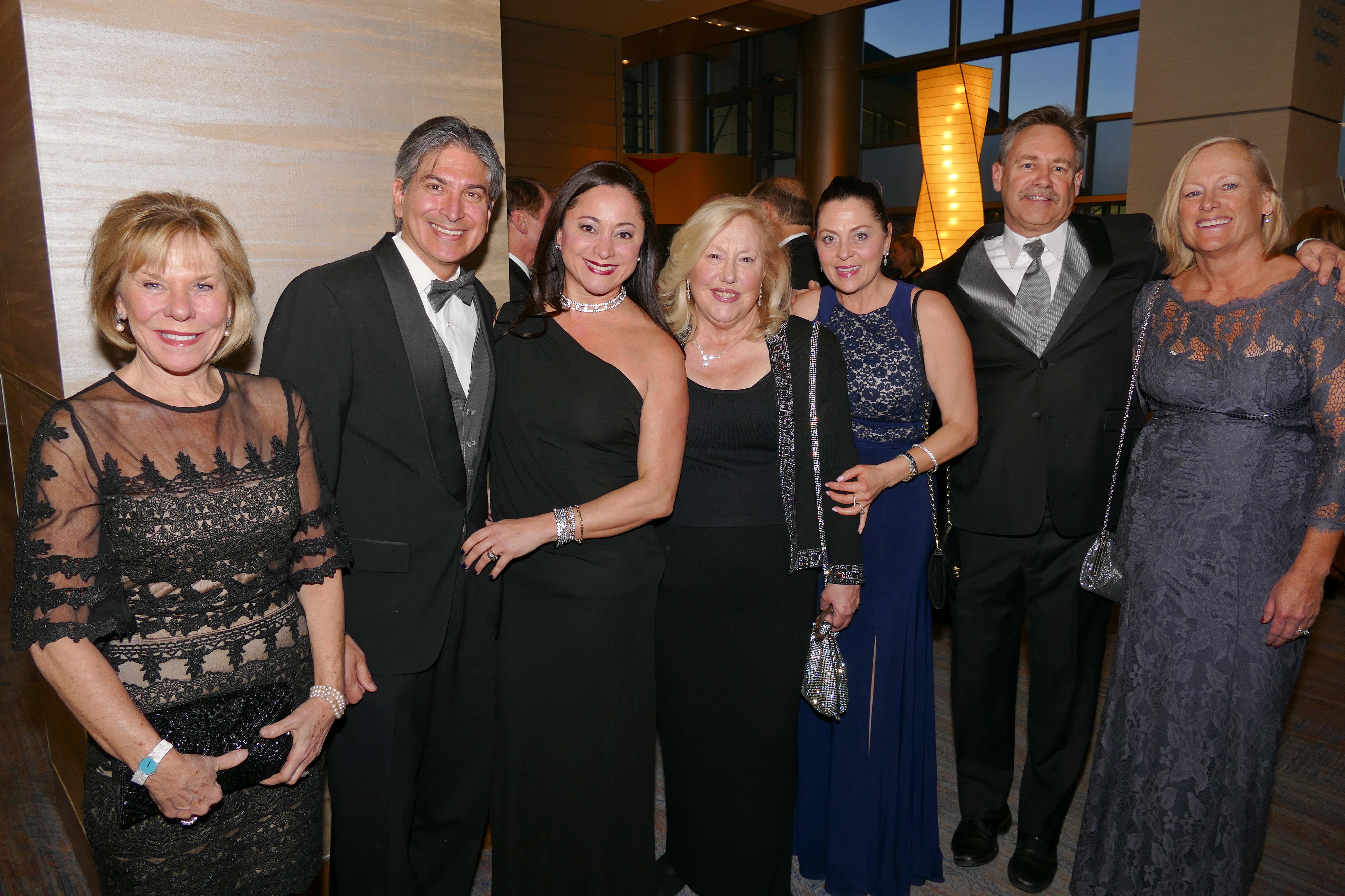 Patti Shwayder, left, Luis Colon, Toti Cadavid, Barbara Grogan, Luella ...