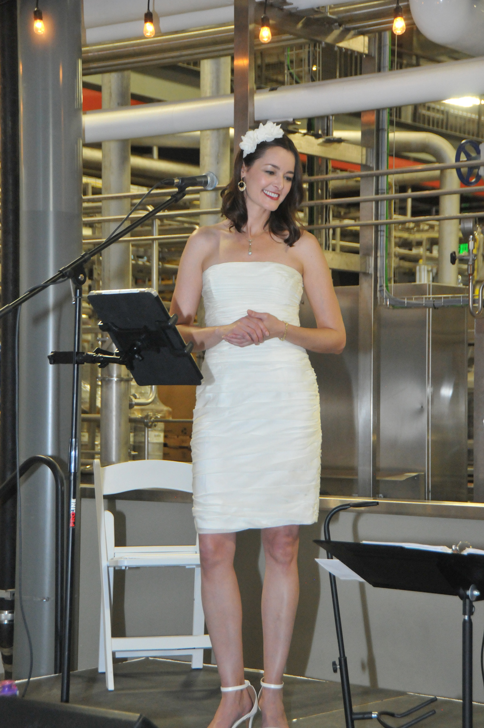 Stacey Riley Singer Stacey Riley entertained guests with a variety of classic French ...