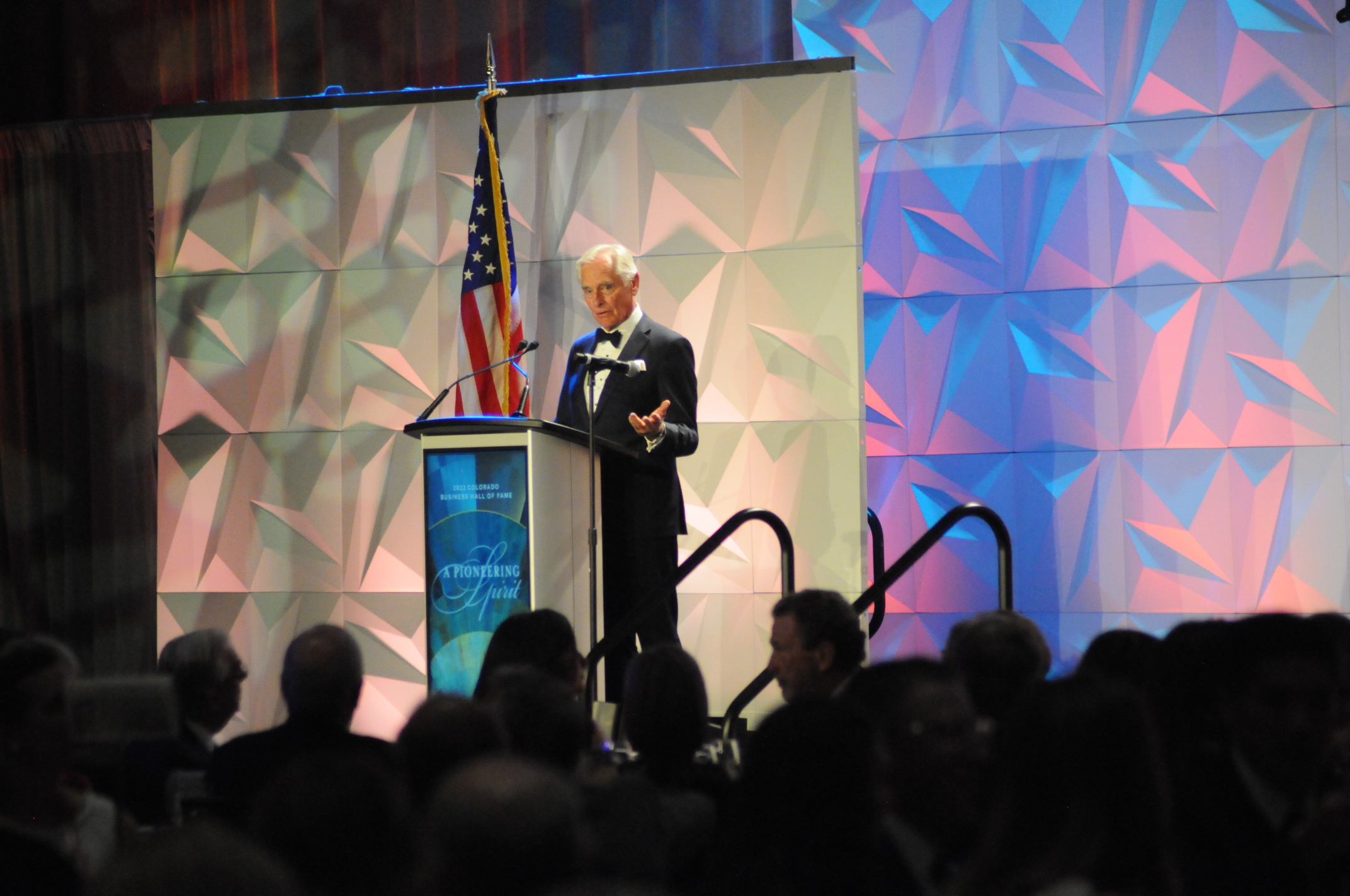 Inductee Robert L. Albin thanks guests for the honor