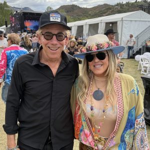 Bruce Etkin and Laurel Gilbert in town for Labor Day Fest. May Selby photo.
